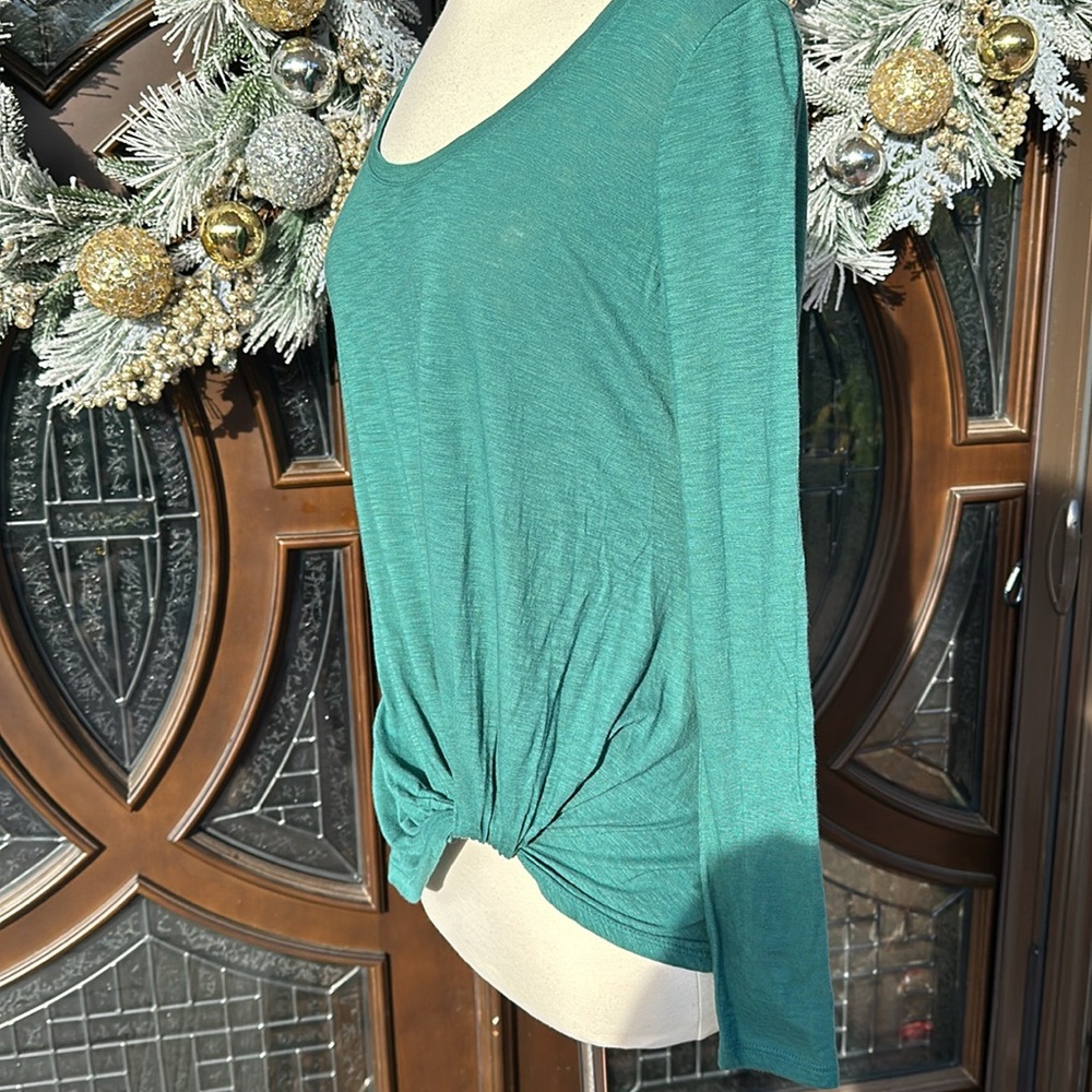 BP. Nordstrom knotted Tee Shirt 👚 - Picture 3 of 10